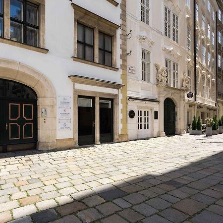Beautiful Apartment City Center 4 Виена Екстериор снимка