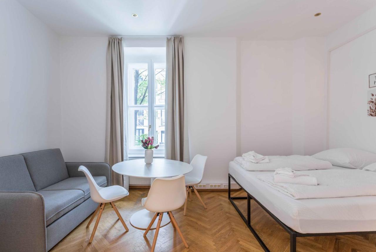 Beautiful Apartment City Center 4 Виена Екстериор снимка